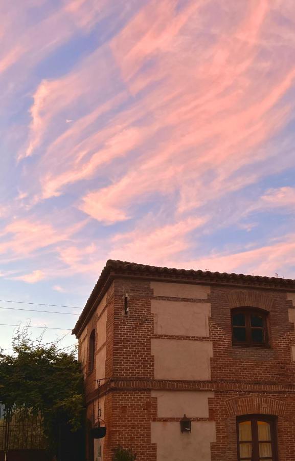 Posada Rural LA RESINERA La Adrada Exterior foto